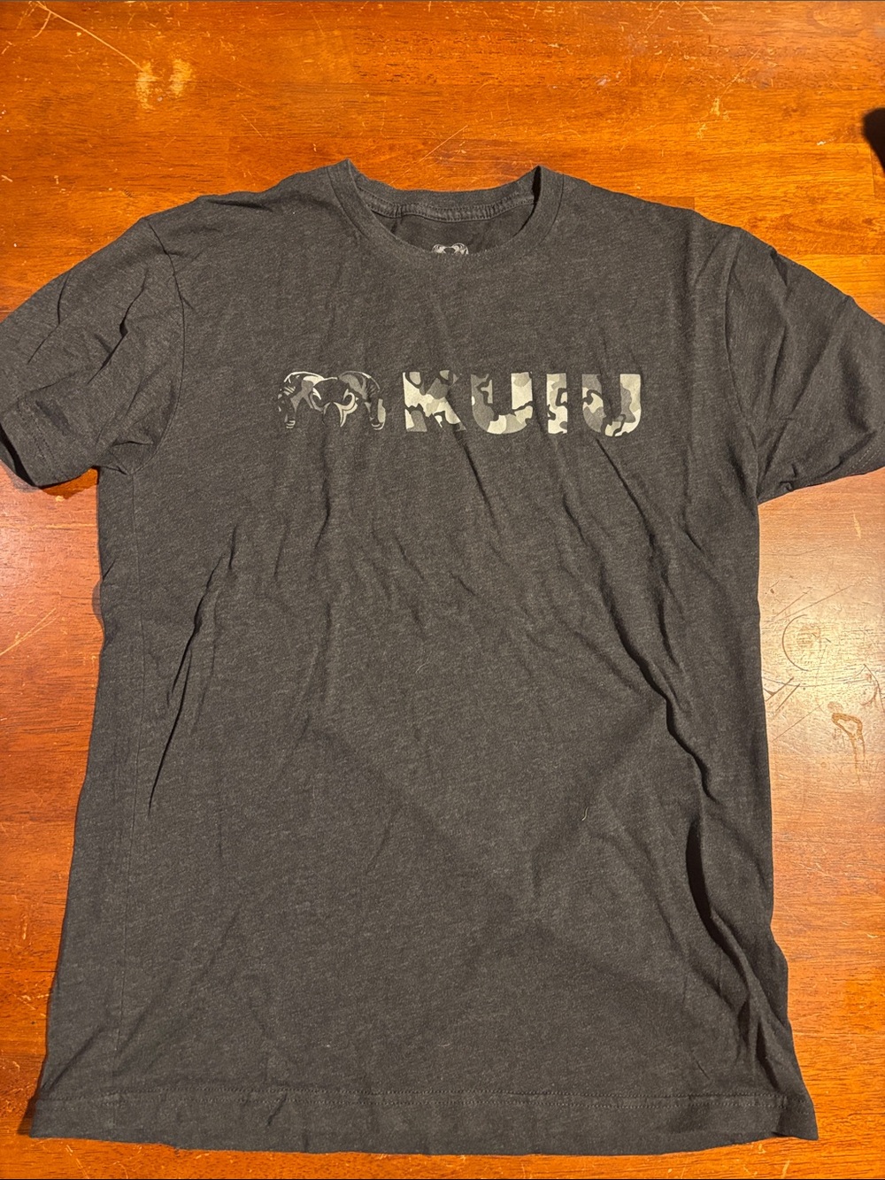 KUIU Black Short-Sleeve Tee with Camo Logo